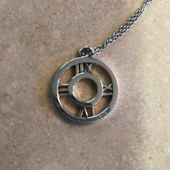 Tiffany Atlas Open Pendant - Picture 3 of 3